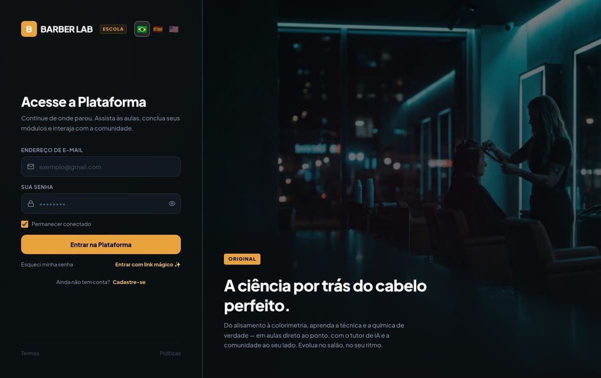 Barber Lab, escola de demonstração rodando em outra instância do Webiia Space: tela de login com marca própria, sem nenhuma menção à Webiia